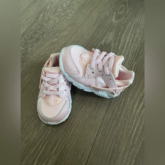 Nike Air Huarache Run SE- Prism Pink (TD) - Picture 1 of 6